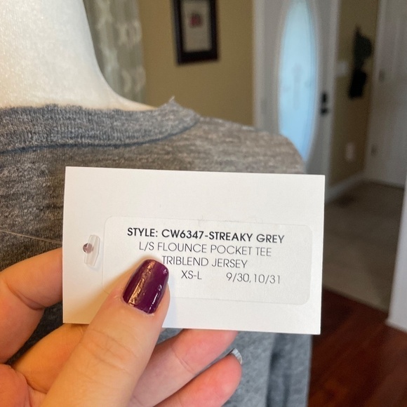 Chaser Long Sleeve Flounce Pocket Tee, Tri-blend Jersey, Streaky Gray, Size M - Picture 3 of 7